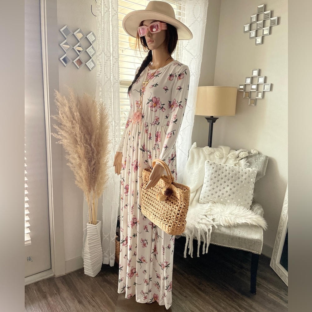 White Floral Long Sleeve Pocketed Bohemian Maxi Dress Small